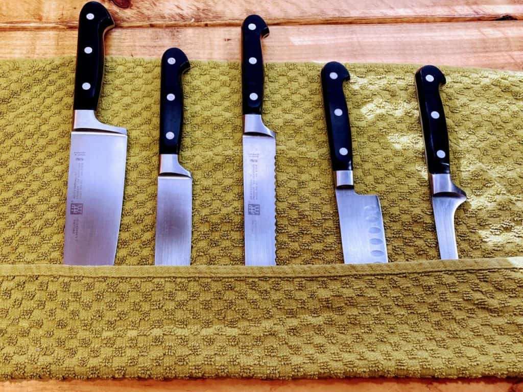 simple knife roll