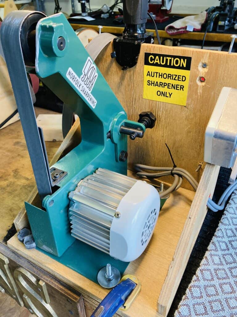 closeup of the 1x30 belt sander with a variable speed sewing machine motor